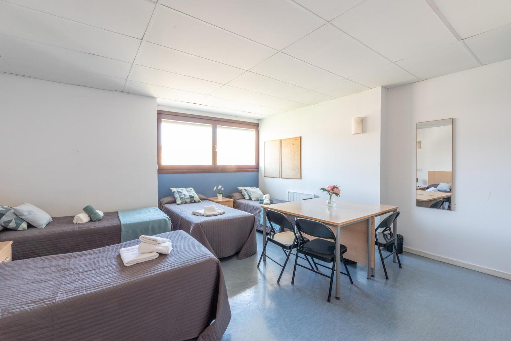 Residencia Universitaria Resa Lesseps Barcelona Exteriör bild