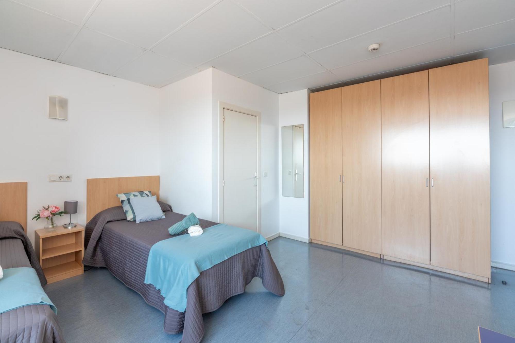Residencia Universitaria Resa Lesseps Barcelona Exteriör bild
