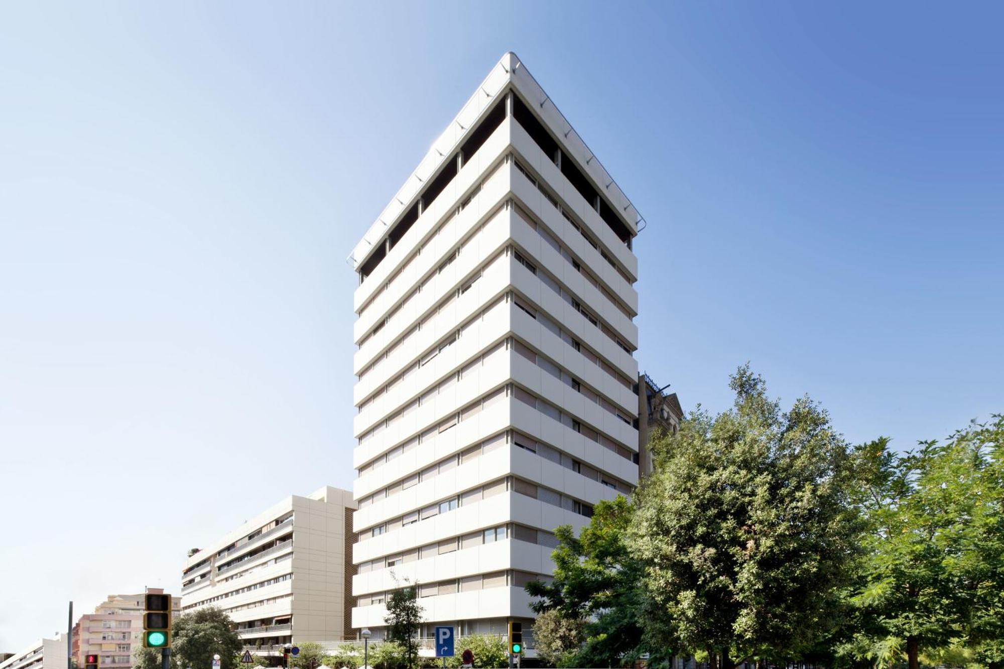 Residencia Universitaria Resa Lesseps Barcelona Exteriör bild