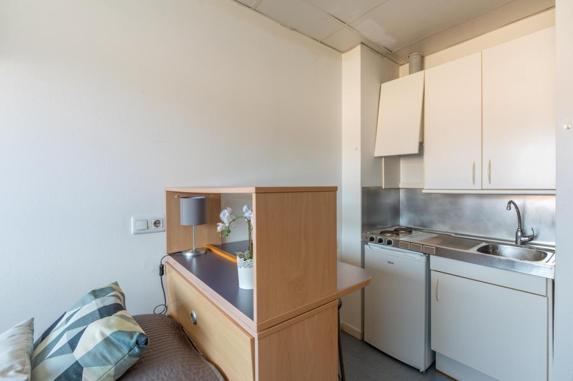 Residencia Universitaria Resa Lesseps Barcelona Exteriör bild