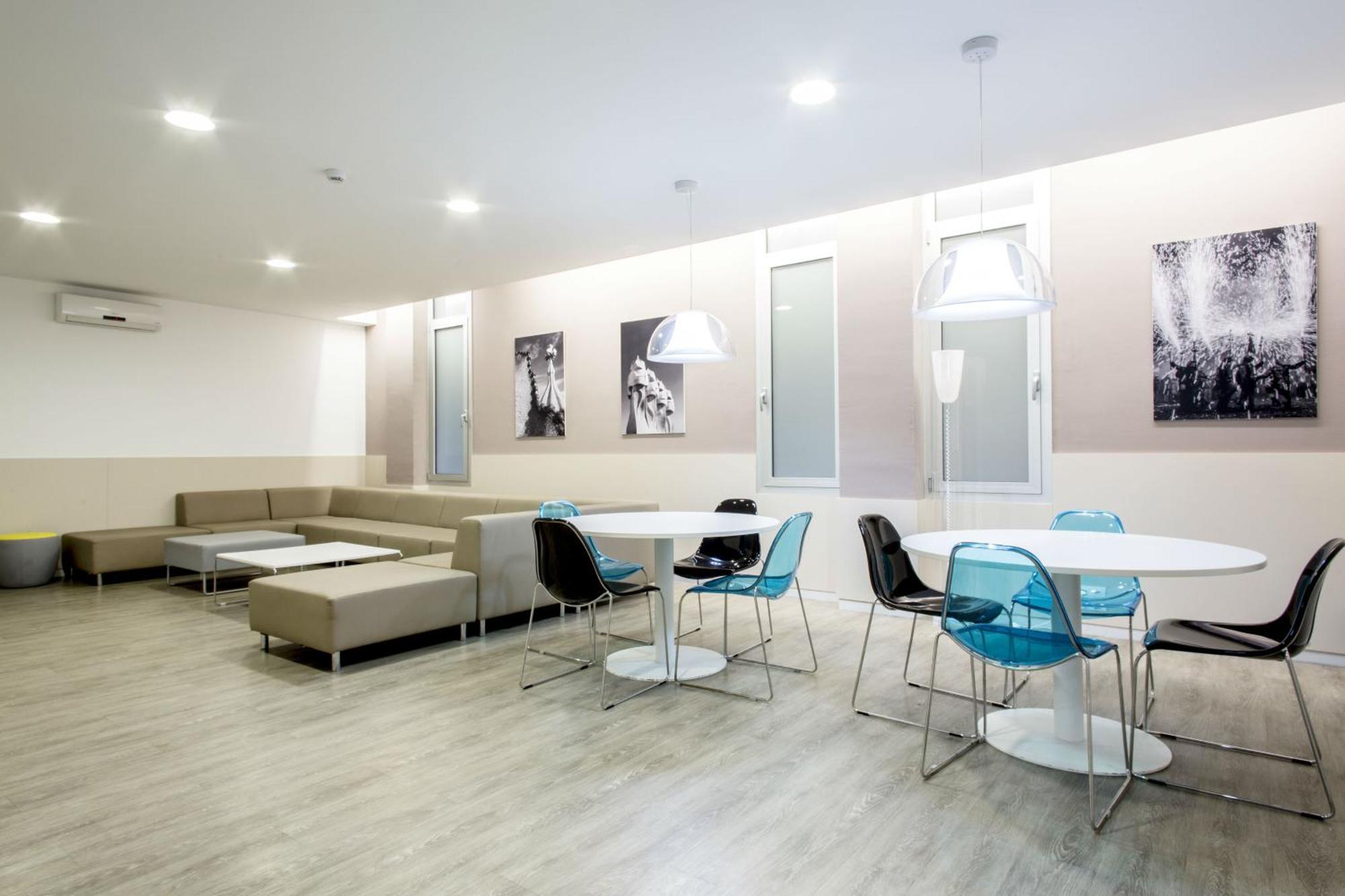 Residencia Universitaria Resa Lesseps Barcelona Exteriör bild